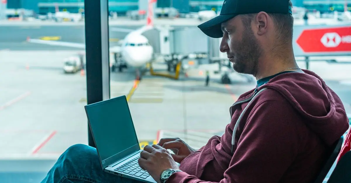 10 conseils pour une expérience de voyage connecté réussie